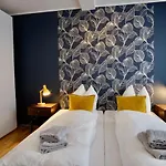 4-room Luxury - Close To Station, Free Parking, Kitchen Apartamento