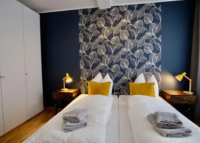 4-room Luxury - Close To Station, Free Parking, Kitchen Appartamento